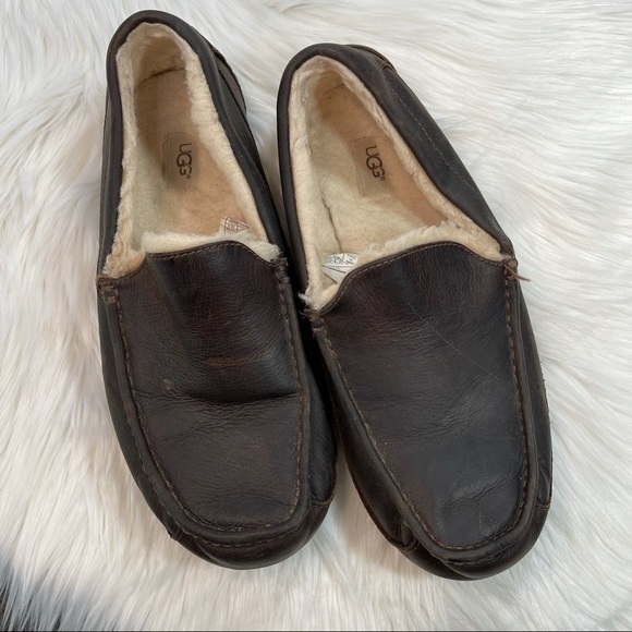 UGG Ascot Slip On Casual Shoe Size 13 - Picture 1 of 12